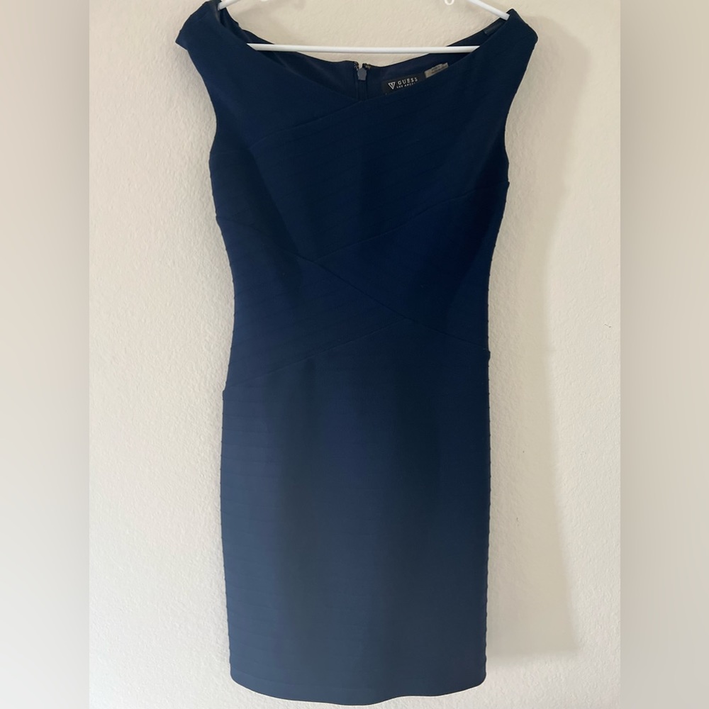 GUESS NAVY BLUE CHIC DRESS WITH LOvELY NECKlINE AND STYLISH SHORT SLEEVES